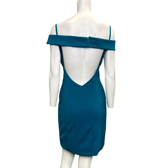 Dave and Johnny Off Shoulder Open Back Mini Skirt Jade Size 6 NWT - Picture 2 of 2